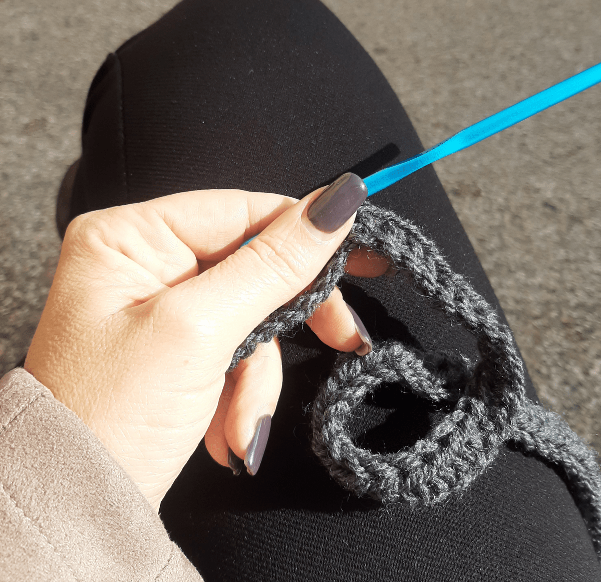 Sciarpa cravatta uomo donna unisex artigianale uncinetto GRIGIO medio - Elenaq Accessori & Co