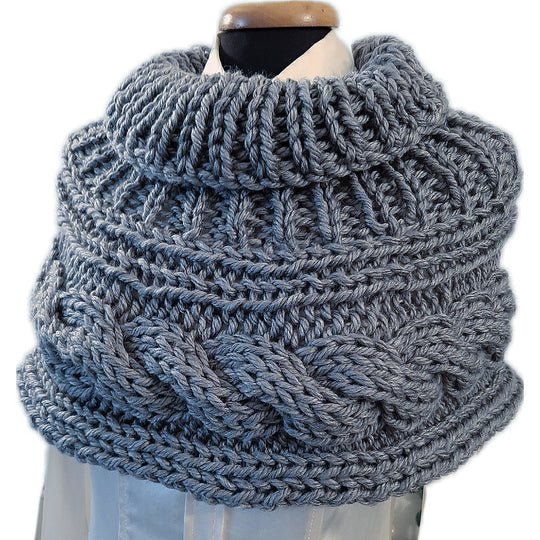 Coprispalle donna treccia collo alto in lana artigianale vari colori - Elenaq Accessori & Co