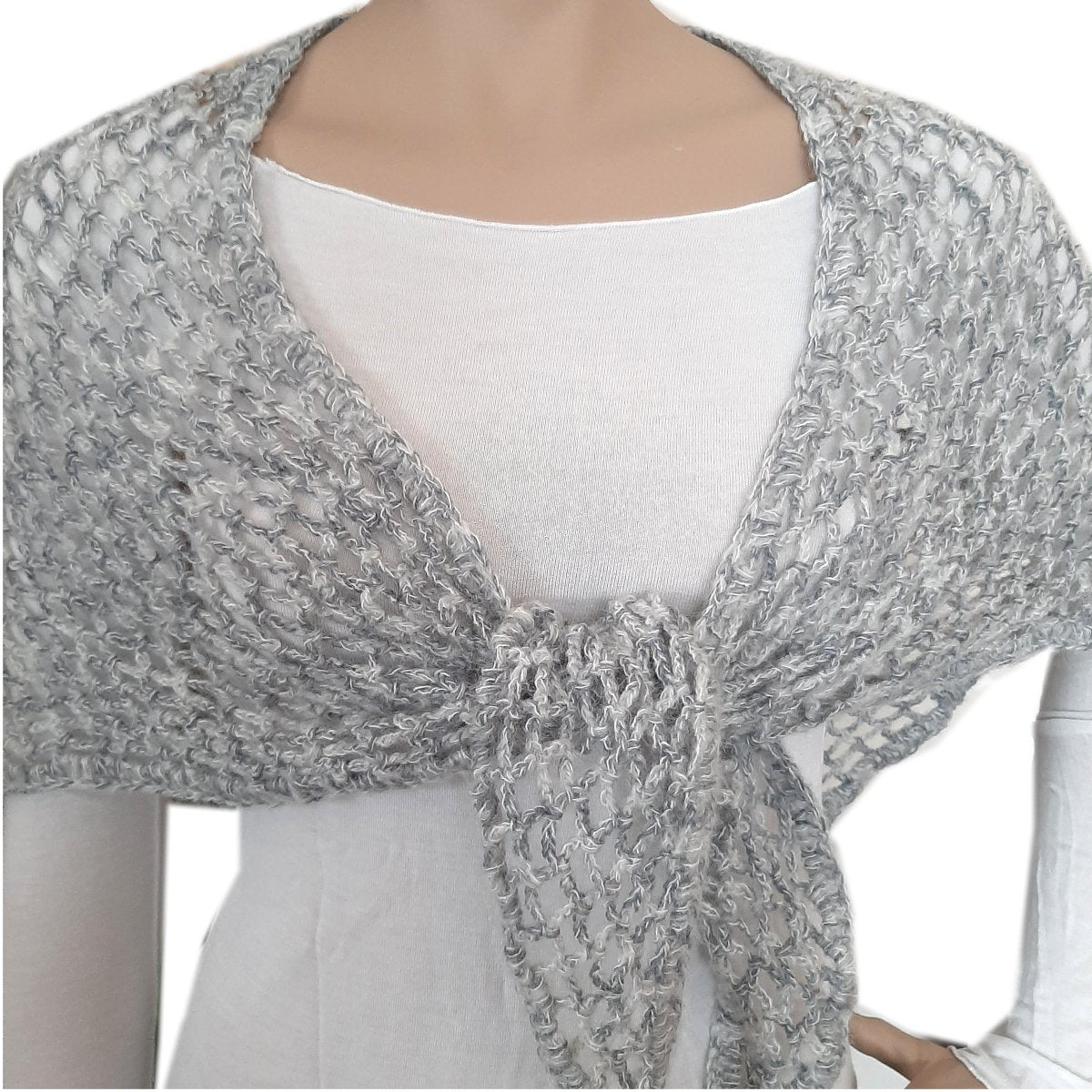 Scialle donna in mohair modello ROSA realizzato all'uncinetto - Elenaq Accessori & Co